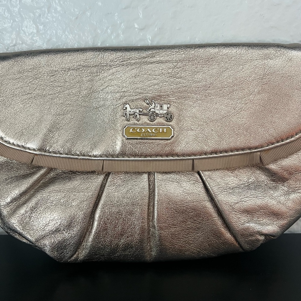 Coach Y2K Metallic Clutch Pleated Wristlet - Picture 3 of 9
